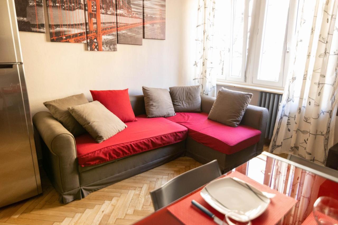 Grazioso Bilocale Comodo Ai Servizi Apartment Cuneo Bagian luar foto